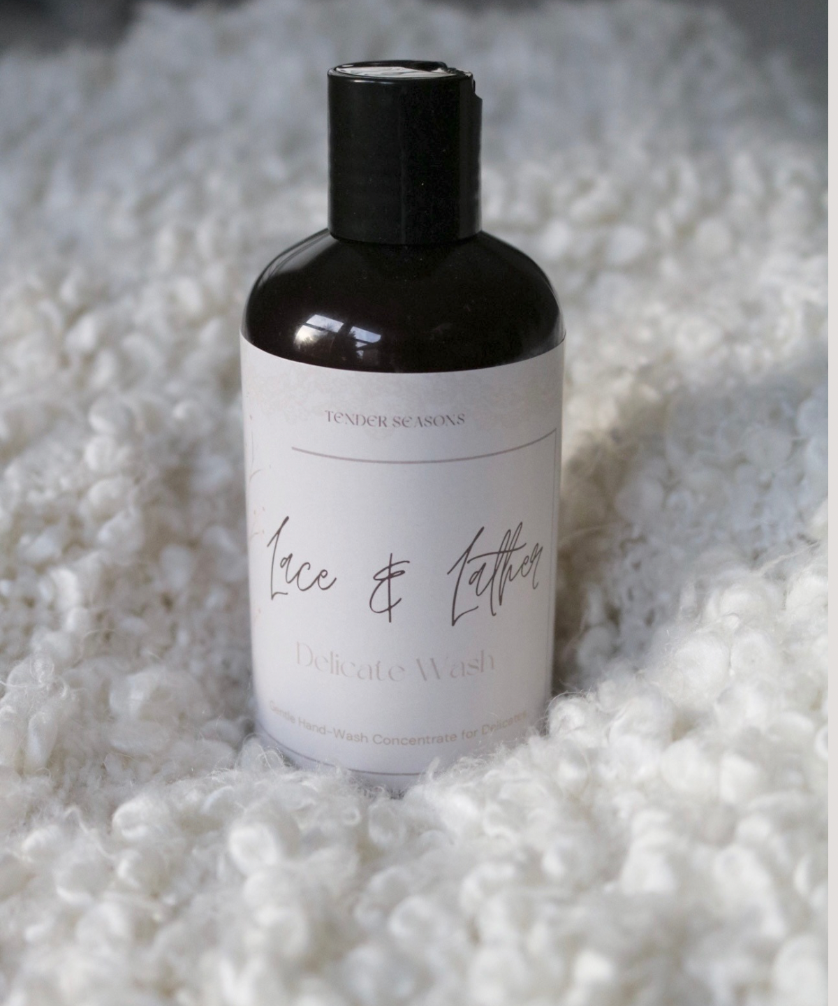 Lace & Lather Delicate Wash